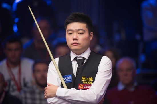 携手出战 携手出战