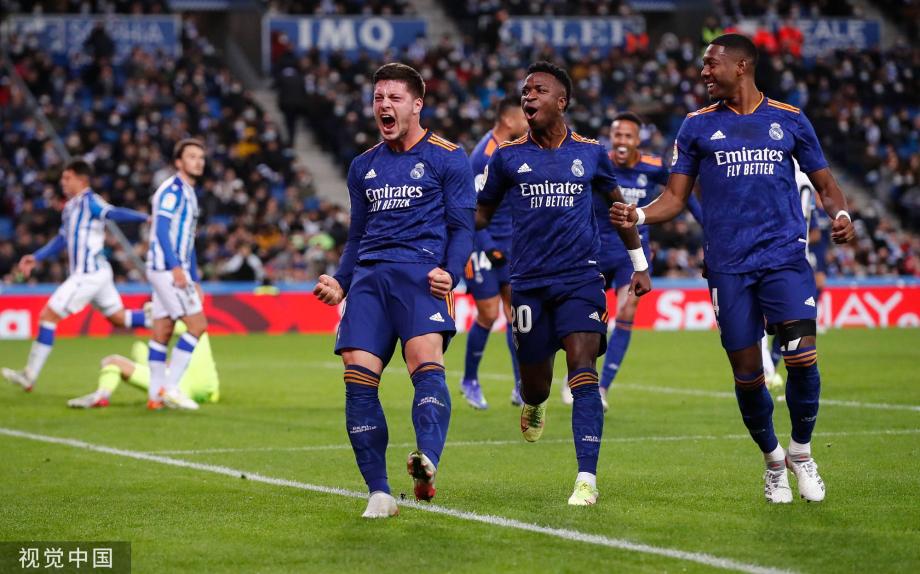 现出强大的 现出强大的