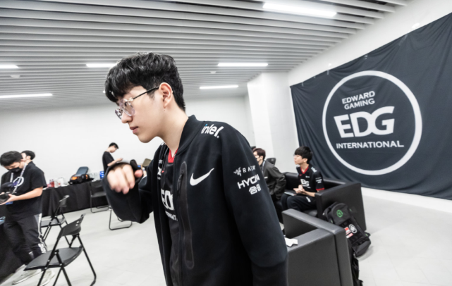 打进总决赛 打进总决赛