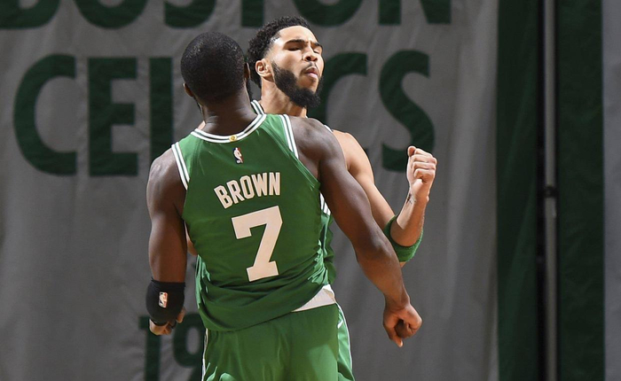 乔治同样陷 乔治同样陷