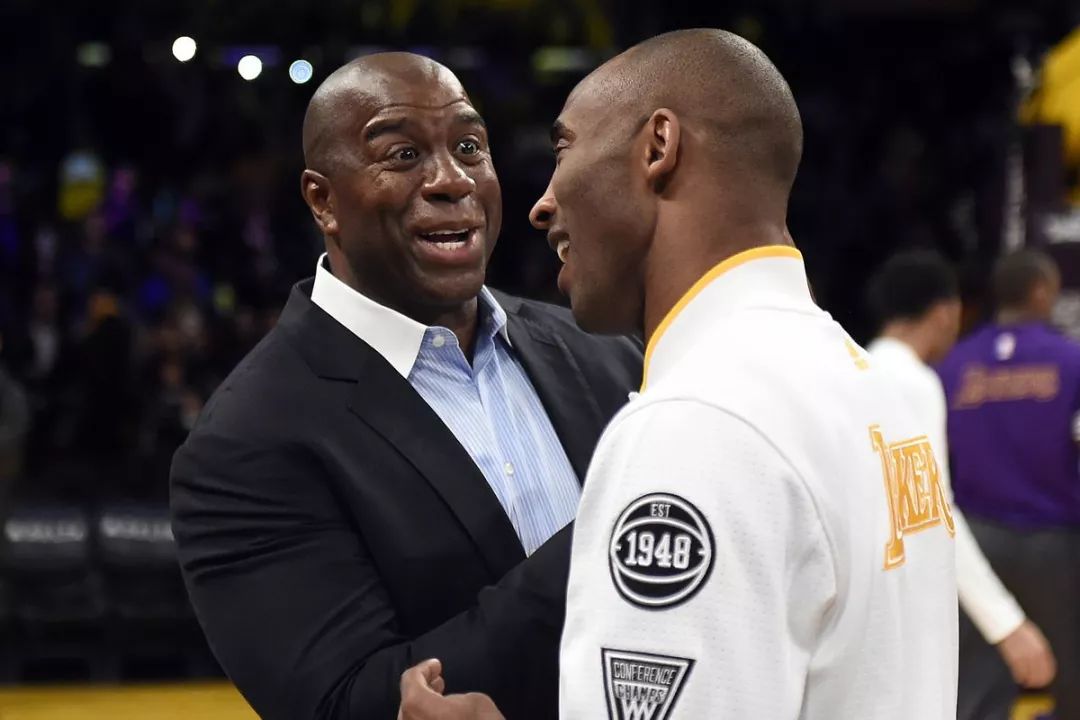 对称与灰色 对称与灰色